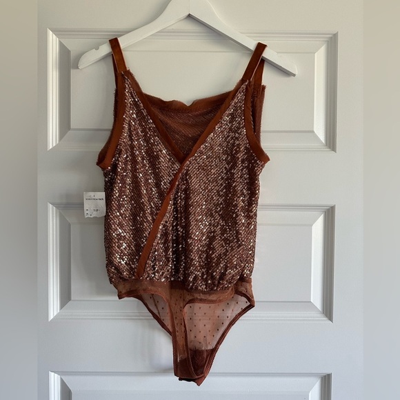 Free People Intimately Shimmer & Shine Bodysuit NWT - Picture 5 of 10